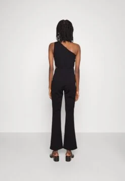 Even&Odd Tuta JumpsuitBlack Donna Tute Jumpsuit EV421T066-Q11 7 Even&Odd Tuta JumpsuitBlack Donna Tute Jumpsuit EV421T066-Q11 -Vendite Even&Odd 30d0784a6a744a2eb3933f5cf03482f0