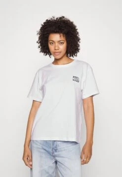 Even&Odd Clare Feel Good Chest Artwork T-Shirt Con StampaWhite Donna T-shirt E Top EV421D258-A11