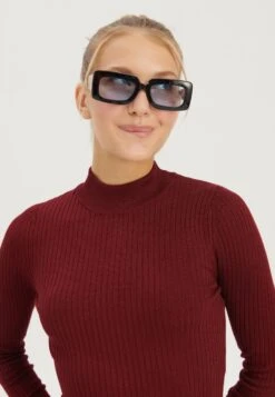 Even&Odd MaglioneBordeaux Donna Maglieria EV421I0AK-G13 -Vendite Even&Odd 36fb82e7b0a2491383455cafa9c98490