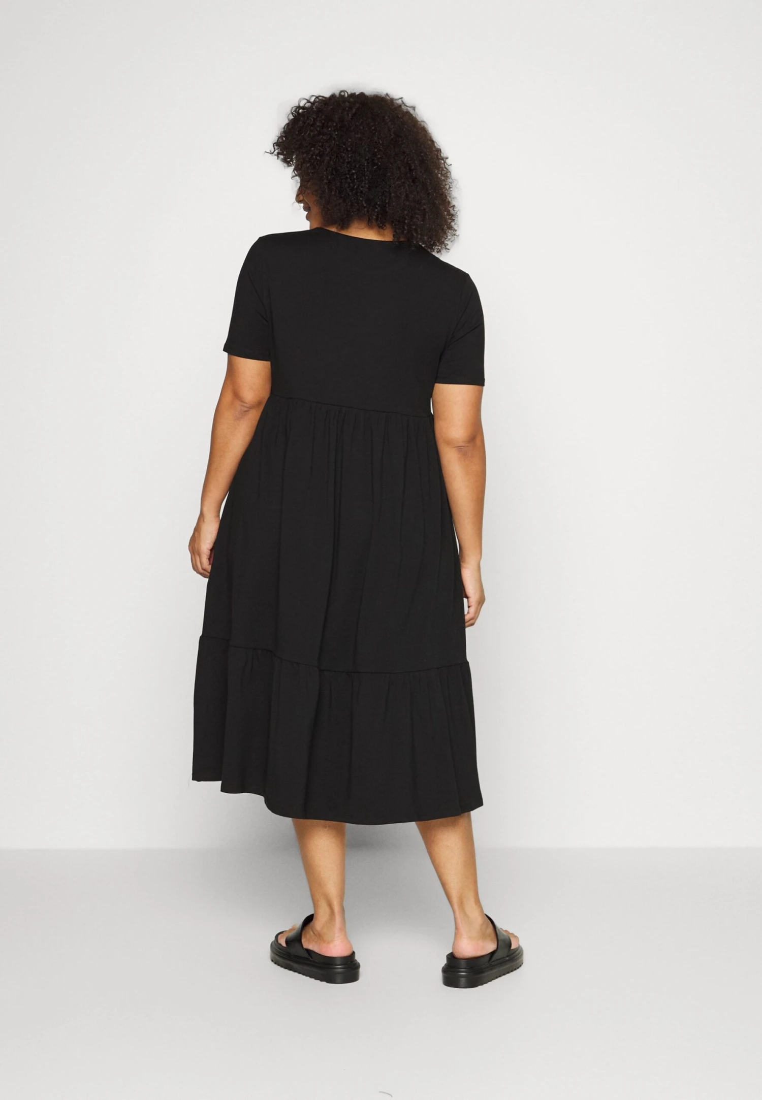 Vestito Di MaglinaBlack Donna Vestiti EVB21C035-Q11 3 Vestito Di MaglinaBlack Donna Vestiti EVB21C035-Q11 - immagine 3