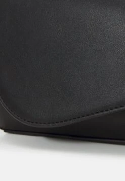 Even&Odd Borsa A ManoBlack Donna Borse EV451H13P-Q11 9 Even&Odd Borsa A ManoBlack Donna Borse EV451H13P-Q11 -Vendite Even&Odd 965e03924f6d45129c3f879eb960aa68