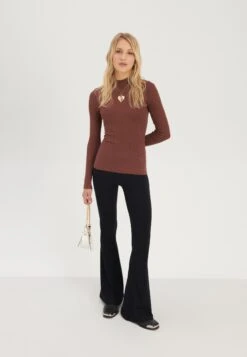 Vendite Even&Odd -Vendite Even&Odd d444001ab0414818ad4092df04b32b96